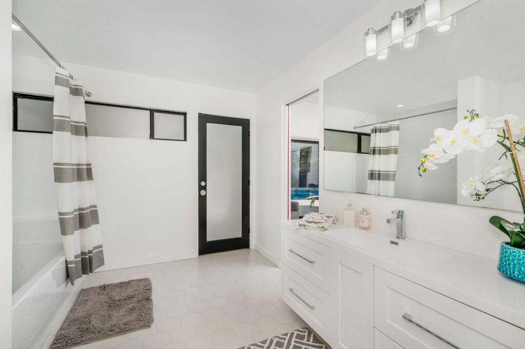 Pepa´s Cleaning Service LLC offers services of Residential Cleaning, ** Deep Cleaning, ** Move Out - In, ** Airbnb Cleaning, Construction Cleaning, Office Cleaning, Commercial Cleaning in King County, Snohomish, Pierce county - Residential Cleaning